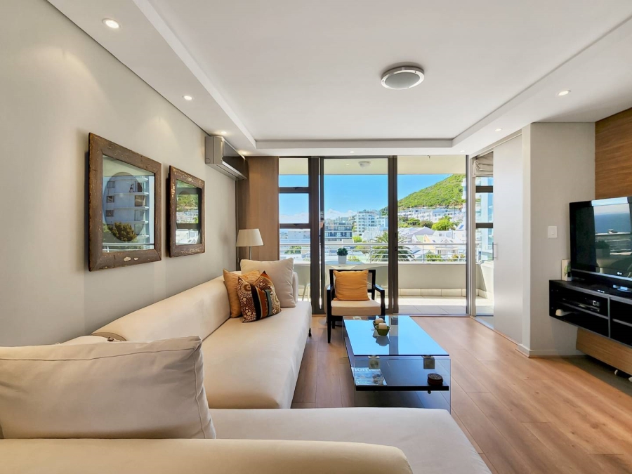 2 Bedroom Property for Sale in Sea Point Western Cape